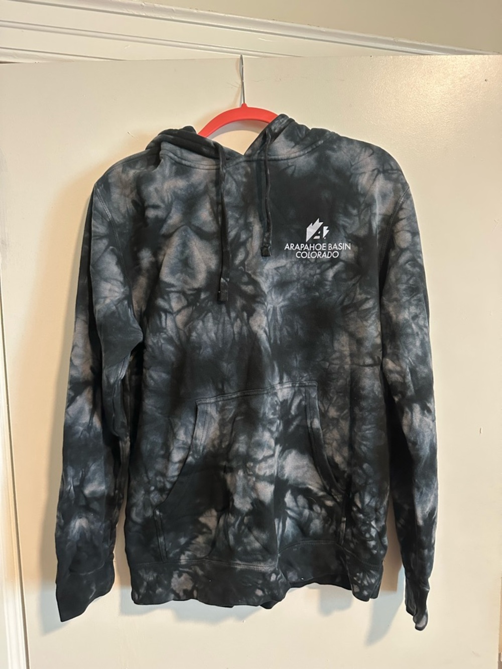 Arapahoe Basin Tie-Dye Pullover Hoodie - Black & Gray